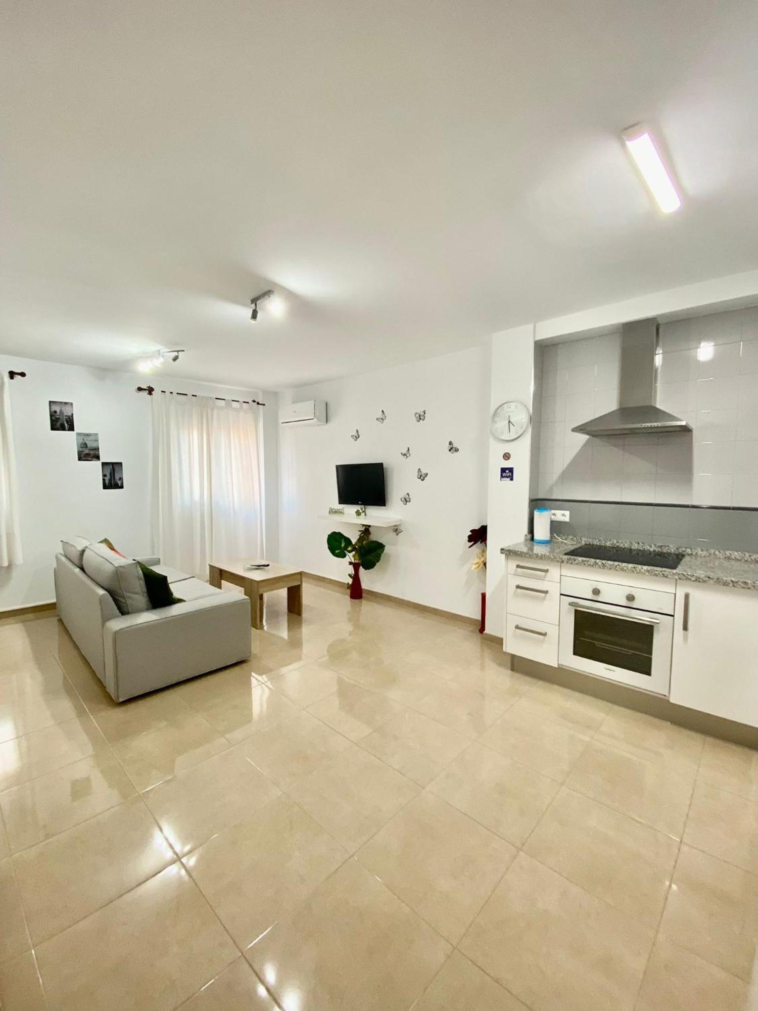 “Smile Nerja” Chic Apartment With Wifi, 4 Guests Exterior foto